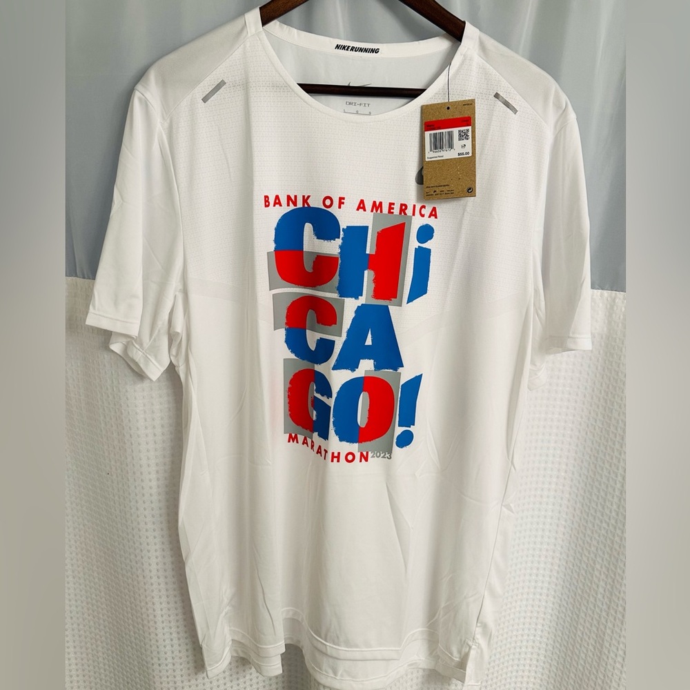 NIKE RUNNING SHIRT- 2023 Chicago Marathon, Men- LARGE NWT